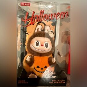 *LIMITED EDITION LABUBU* Happy Halloween Party Series in “Sitting Pumpkin”